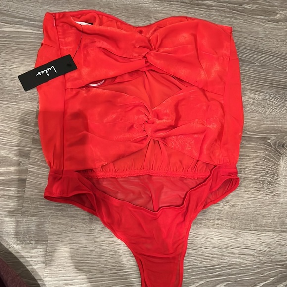 NWT Lulu's Bodysuit - Medium - Picture 4 of 7